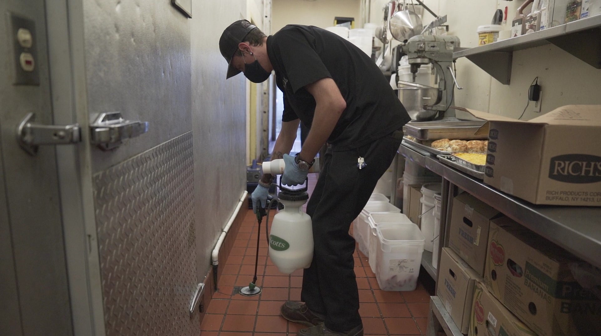 Integrated Facility Services With Fikes Facility Services, Pest Control, cleaning services